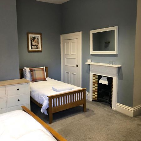 Corra Lynn Bed and Breakfast Whitby Exterior foto