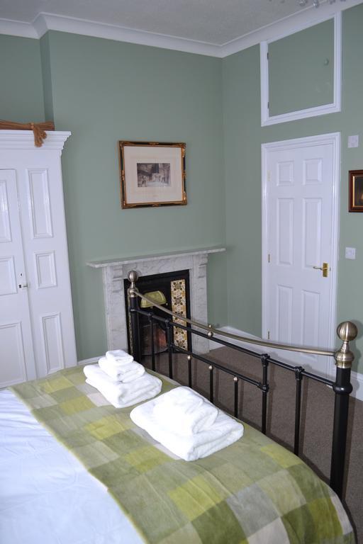 Corra Lynn Bed and Breakfast Whitby Exterior foto